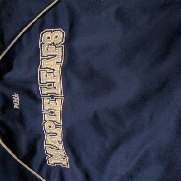 NHL Leafs Toddler Jacket 18 months dark navy blue. - Picture 3 of 7